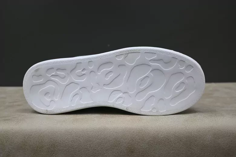 Kadın Garson Bağcıklı Spor