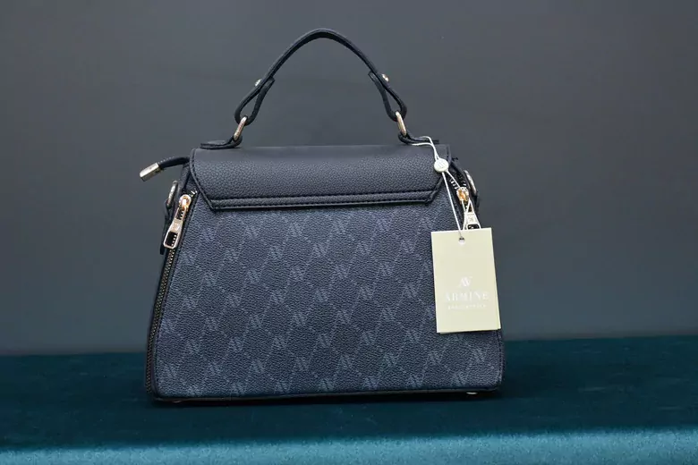 Kadın Siyah Noktalı Çanta