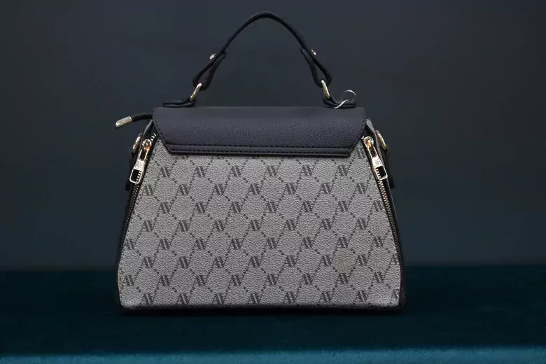 Kadın Krem Noktalı Çanta