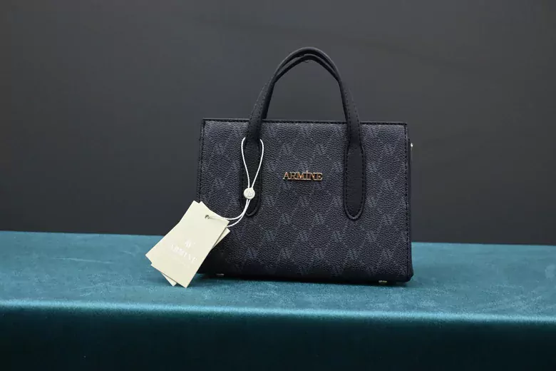 Kadın Siyah Noktalı Çanta