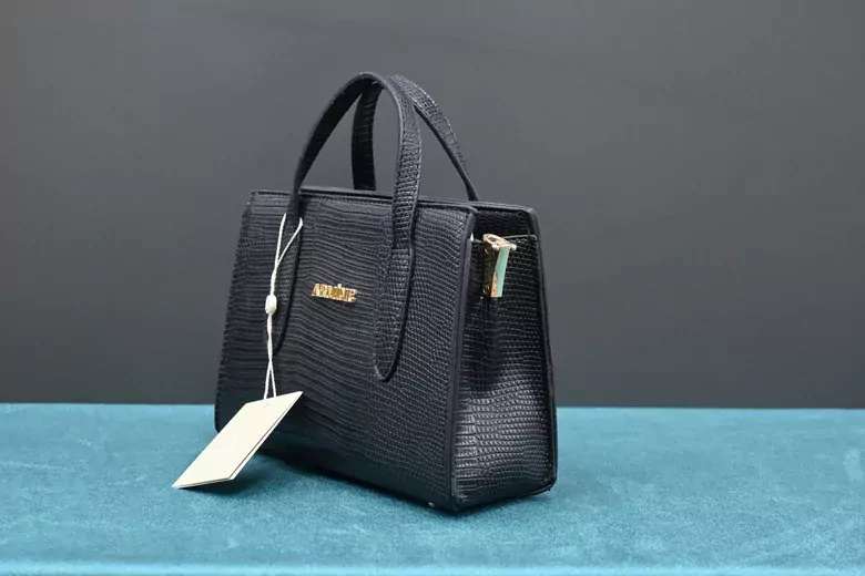 Kadın Siyah Croko Çanta