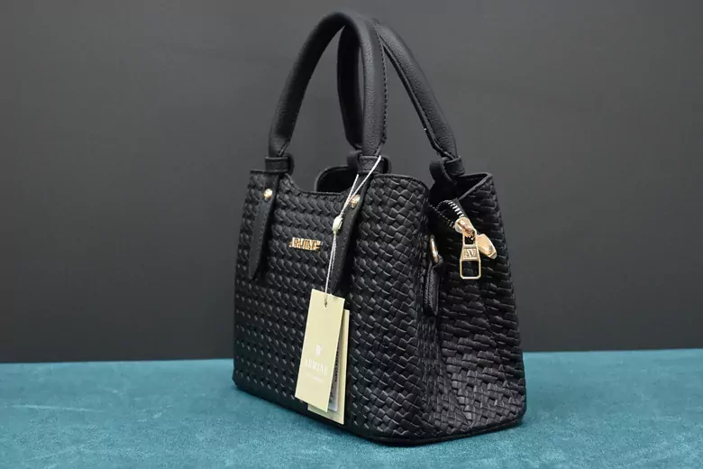Kadın Siyah Örgü Çanta