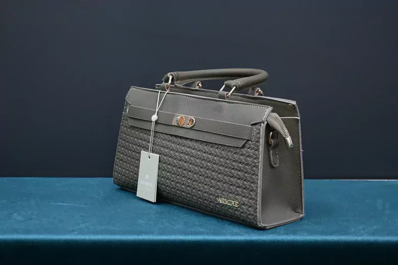 Kadın Haki Örgü Çanta