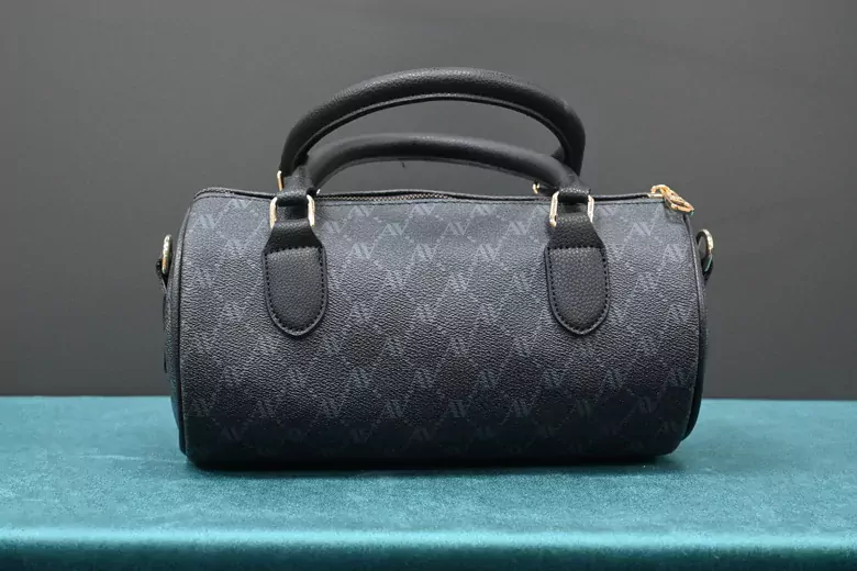 Kadın Siyah Noktalı Çanta