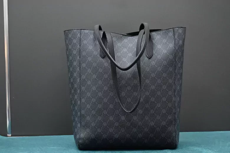 Kadın Siyah Noktalı Çanta