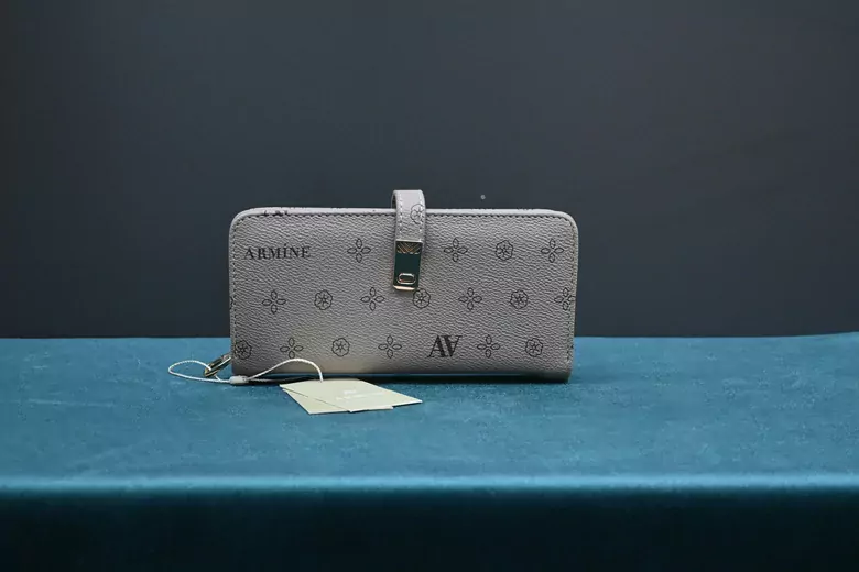 Kadın Vizyon Basklı Cüzdan