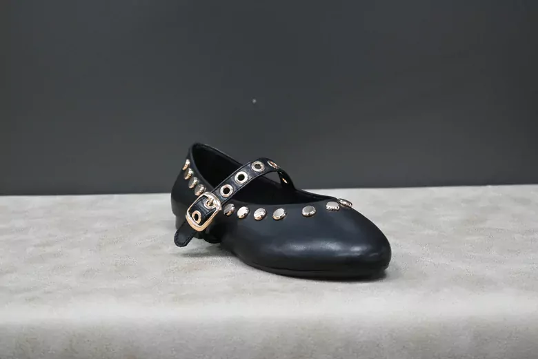 Kadın Zımbalı Kemerli Babet