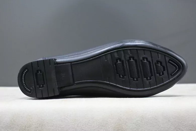 Kadın Tokalı Deri Babet