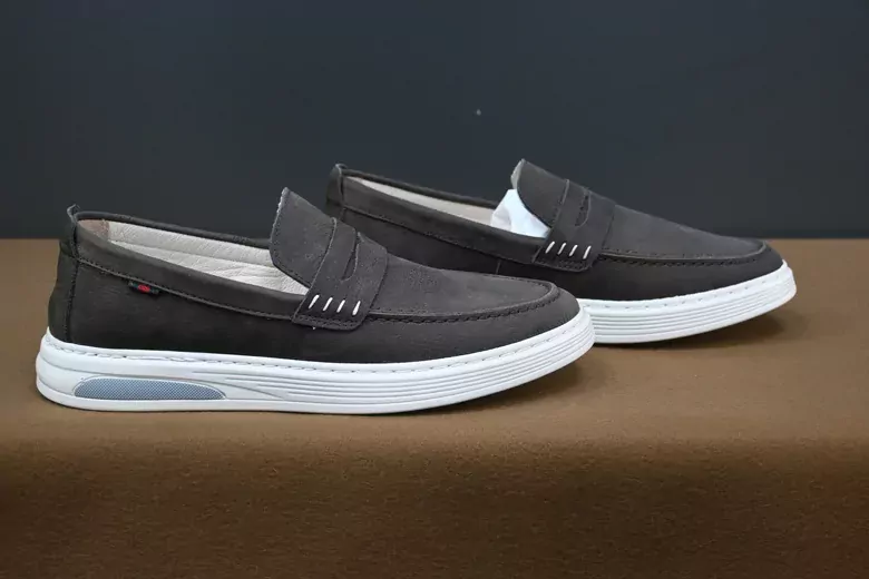 Erkek Nubuk Deri Kaymaz Taban Ayakkabı