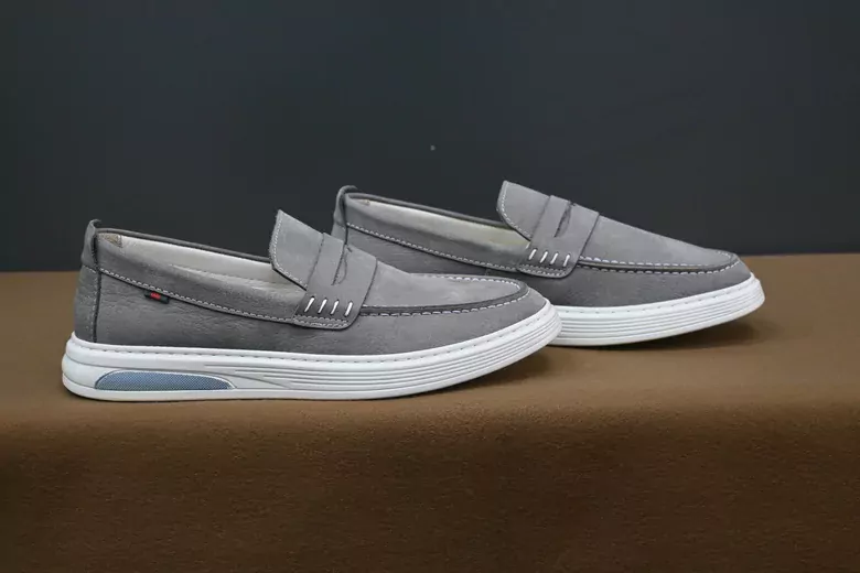 Erkek Nubuk Deri Kaymaz Taban Ayakkabı