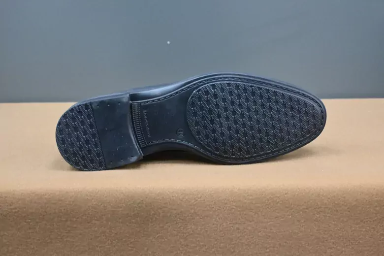 Erkek Esnek Deri Kaymaz Taban Ayakkabı