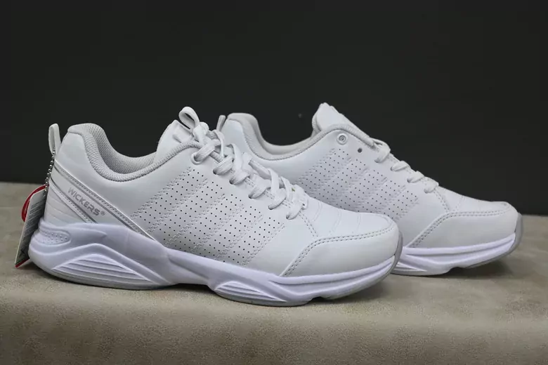 Erkek Kaymaz Bağcıklı Spor Ayakkabı