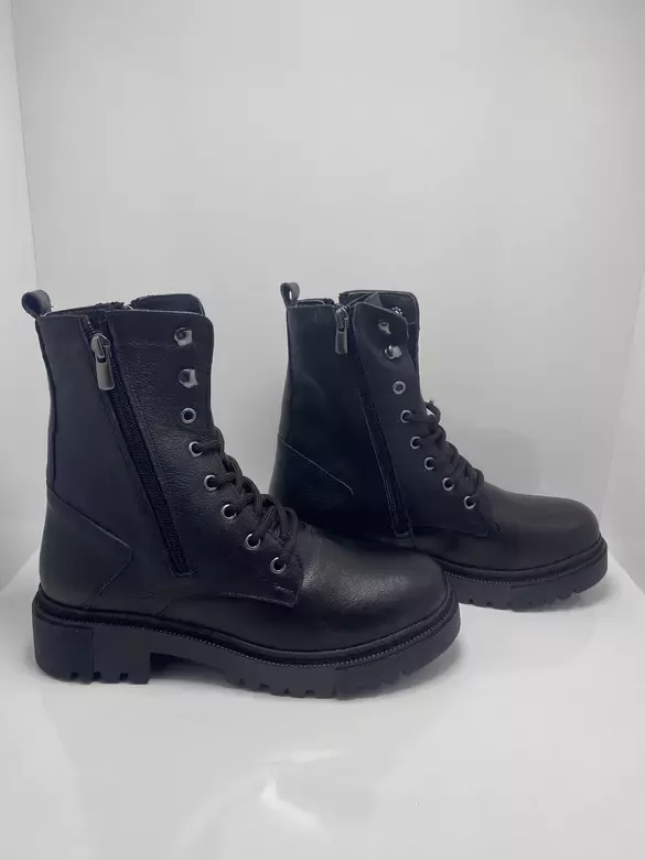 Kadın Kaymaz Taban Bağcıklı Fermuarlı Su Geçirmez Deri Uzun Boğazlı Bot