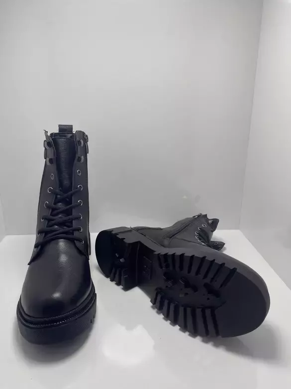 Kadın Kaymaz Taban Bağcıklı Fermuarlı Su Geçirmez Deri Uzun Boğazlı Bot