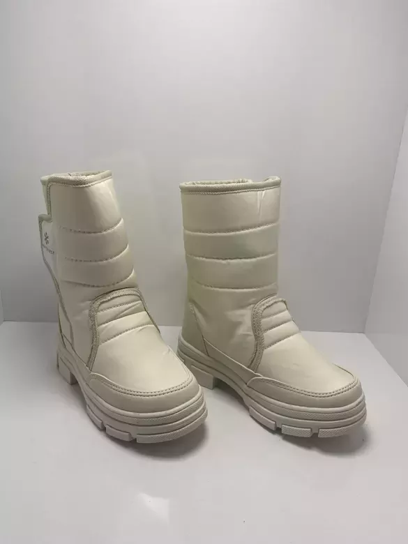 Çocuk İçi Kürklü Kaymaz Taban Cırtlı Çizme