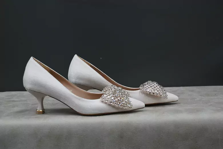 Kadın Fiyonklu Taşlı Stiletto