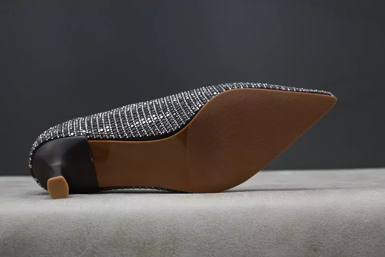 Kadın İncili Stiletto