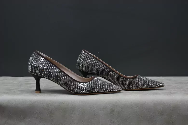 Kadın İncili Stiletto