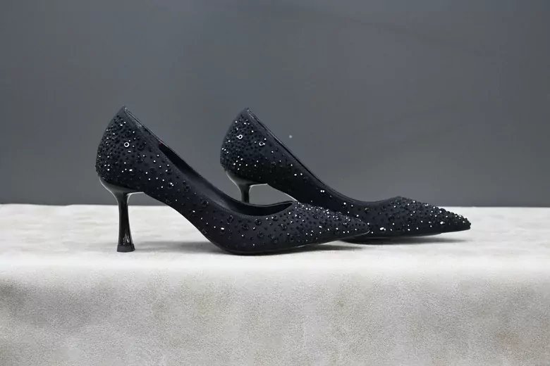 Kadın Taşlı Stiletto