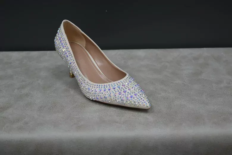 Kadın Renkli Taşlı Stiletto