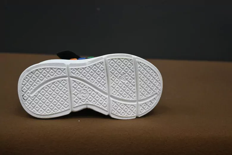 Bebe Işıklı Cırtlı Spor