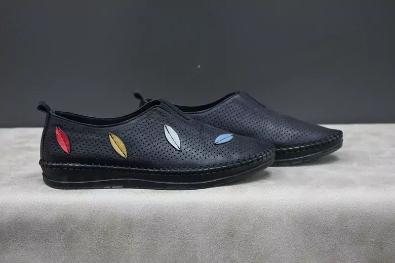 Kadın Deri Memory Foam Taban Yapraklı Babet