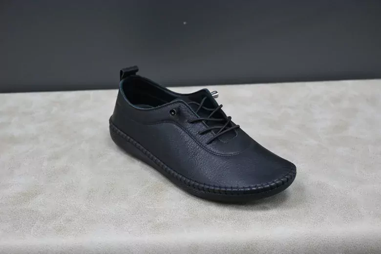 Kadın Deri Lastik Bağcıklı Babet