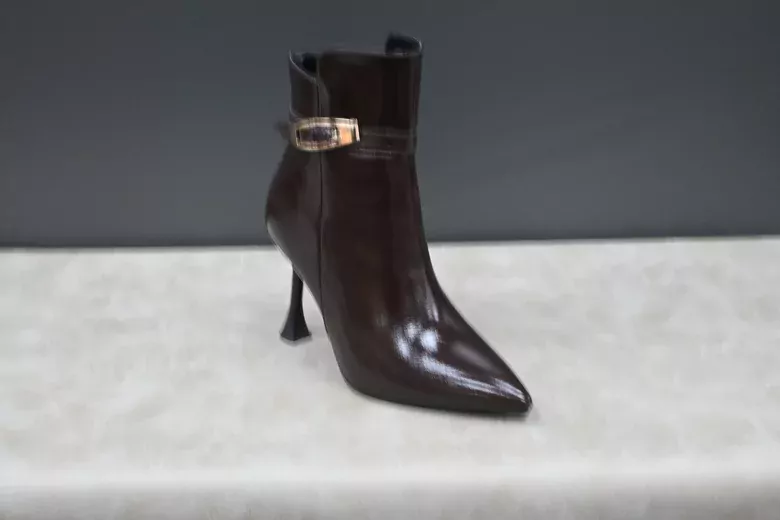 Kadın Deri Topuklu Kısa Çizme