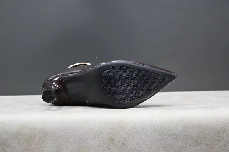 Kadın Deri Topuklu Kısa Çizme