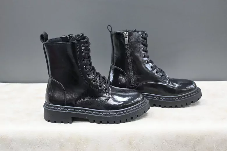 Kadın Fermuarlı Kaymaz Taban Boğazlı Bot