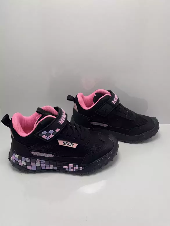 Bebe Kaymaz Taban Cırtlı Ve Bağcıklı Bot