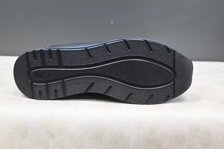 Erkek Kaymaz Taban Lastik Bağcıklı Spor