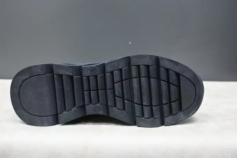 Erkek Kaymaz Taban Deri Fermuarlı Bağcıklı Bot