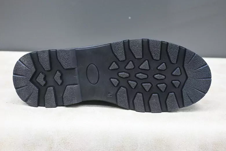 Erkek Deri Kaymaz Taban İçi Kürklü Fermuarlı Bağcıklı Kısa Bot