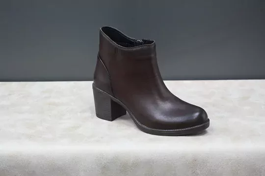 KADIN KAHVERENGİ DERİ BOT