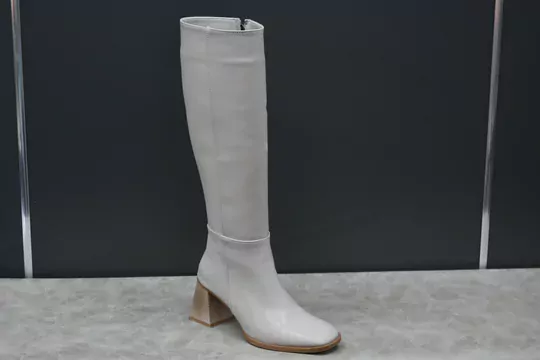 Kadın Düz Burun Deri Topuklu Çizme