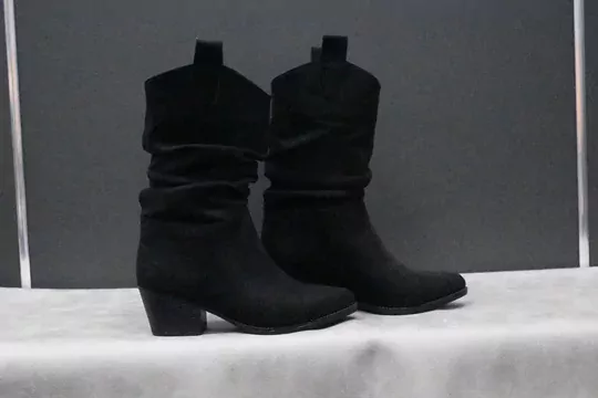 Kadın Körüklü Süet Deri Topuklu Çizme