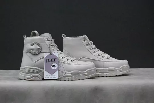 Kadın İçi Kürklü Bağcıklı Yarım Bot