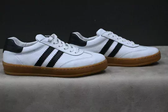 Kadın İç Dış Deri Silikon Taban Bağcıklı Spor