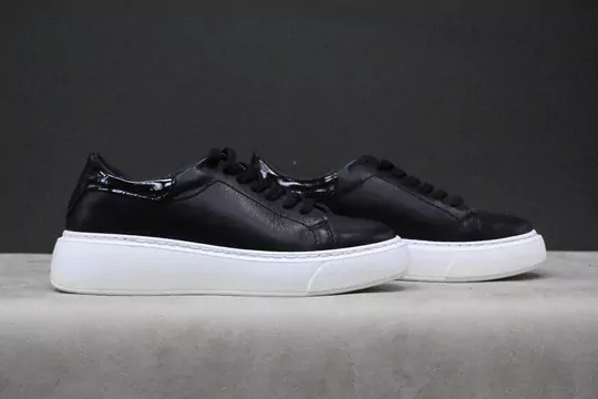 Kadın İç Dış Poliüretan Taban Bağcıklı Spor