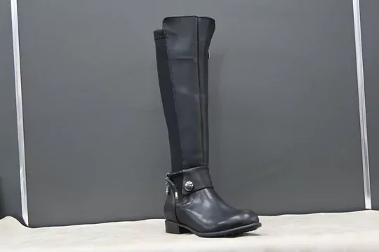 Kadın Düz Topuk Fermuarlı Taş Aksesuarlı Uzun Çizme