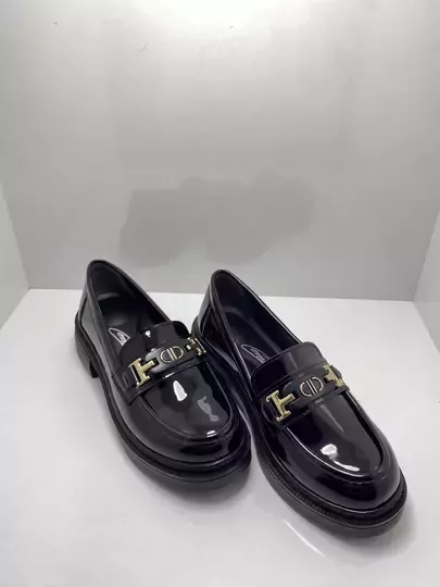 Kadın Rugan Deri Tokalı Babet