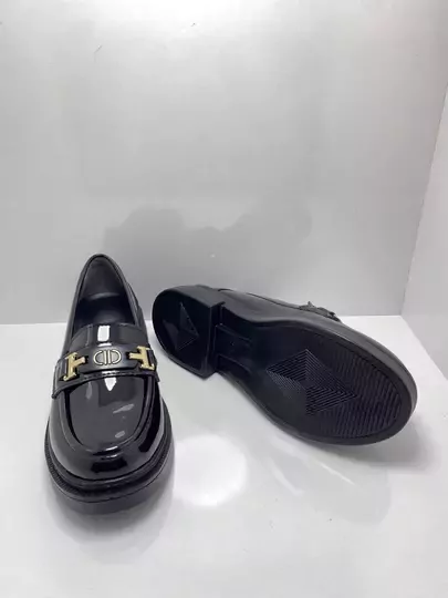 Kadın Rugan Deri Tokalı Babet