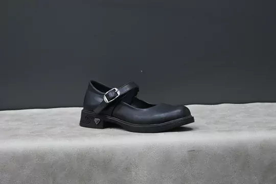 Kadın Kilteli Babet