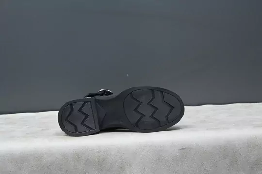 Kadın Kilteli Babet