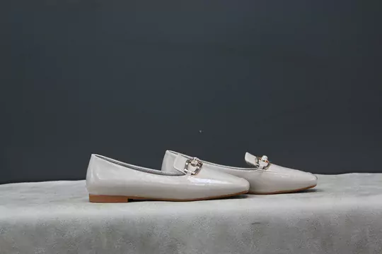 Kadın Taşlı Tokalı Babet