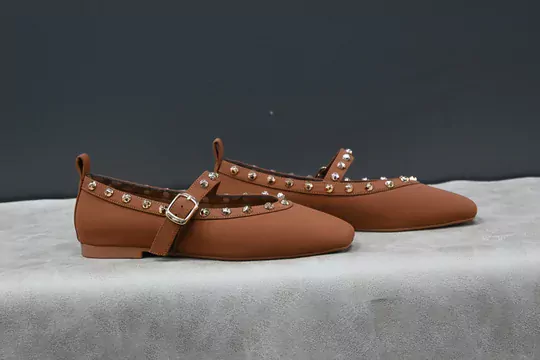 Kadın Süet Kilteli Taşlı Babet