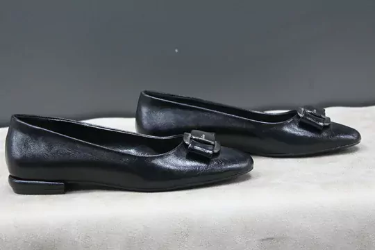 Kadın Armalı Babet