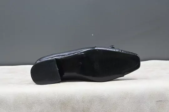 Kadın Kilteli Tokalı Babet