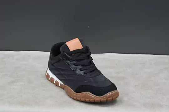 Kadın Silikon Taban Bağcıklı Spor